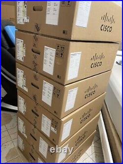 New Cisco C9300-48UN-E 48-port Switch 48-port 5G Network Advantage, SEALED BOX